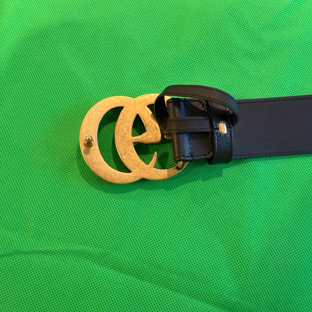 Gucci
Pearly GG Marmont Belt Leather Wide - Picture 5 of 8